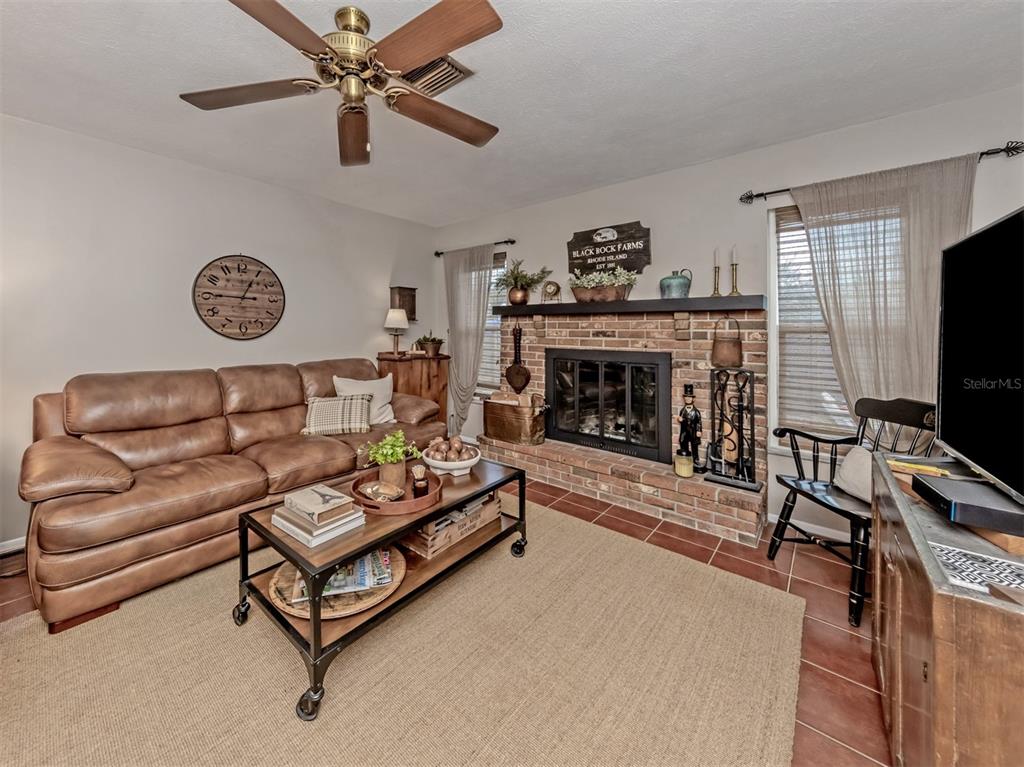 1345 Olympia Road Venice, FL 34293 - Photo 12 of 55