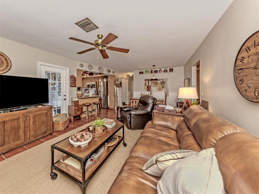 1345 Olympia Road Venice, FL 34293 - Photo 13 of 55