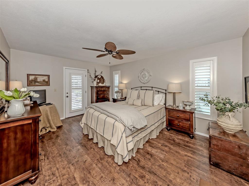 1345 Olympia Road Venice, FL 34293 - Photo 15 of 55