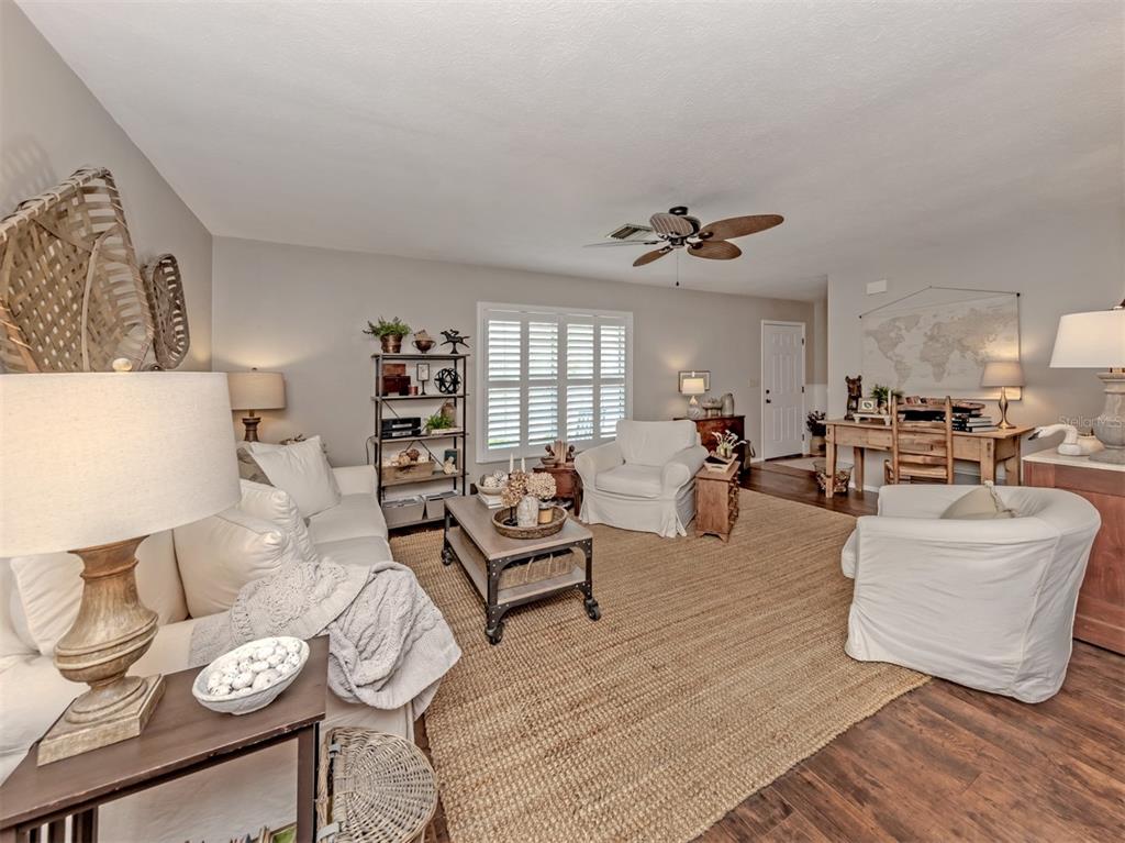 1345 Olympia Road Venice, FL 34293 - Photo 4 of 55