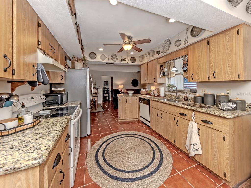 1345 Olympia Road Venice, FL 34293 - Photo 8 of 55