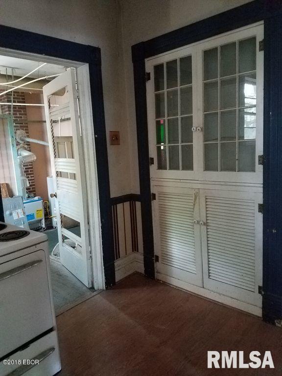511 North Locust Street Flora, IL 62839 - Photo 6 of 32 Gallery Image 6