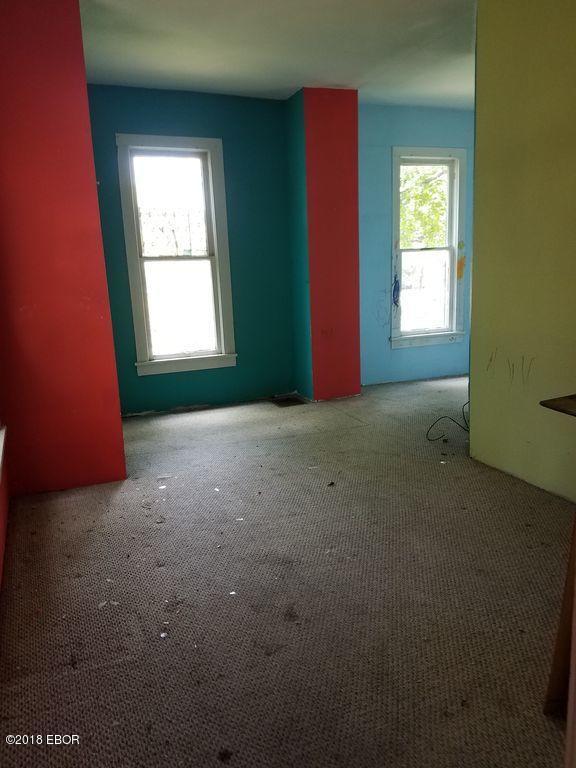 511 North Locust Street Flora, IL 62839 - Photo 10 of 32 Gallery Image 10