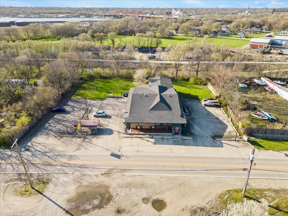 111 Patterson Road Joliet, IL 60436 - Photo 11 of 47