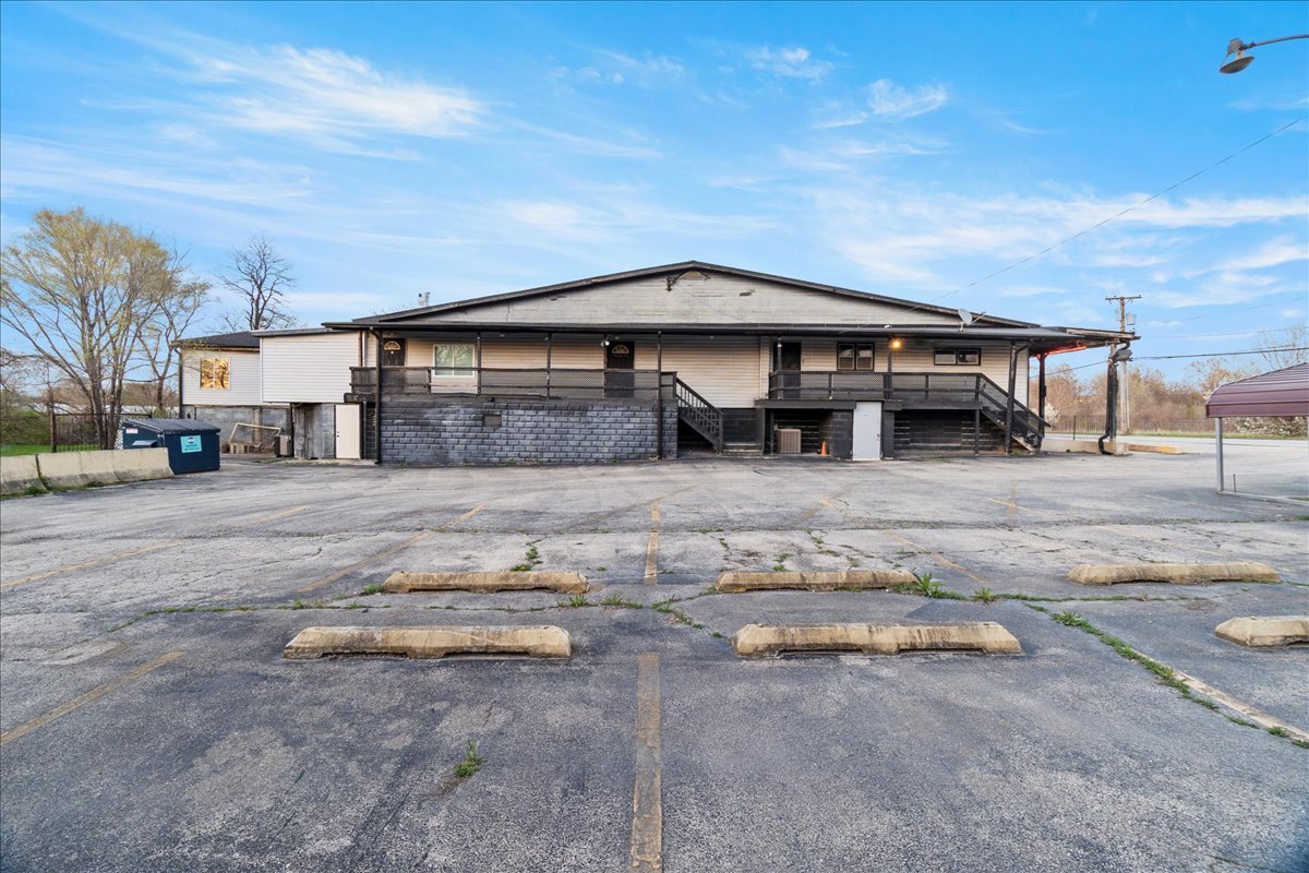 111 Patterson Road Joliet, IL 60436 - Photo 2 of 47