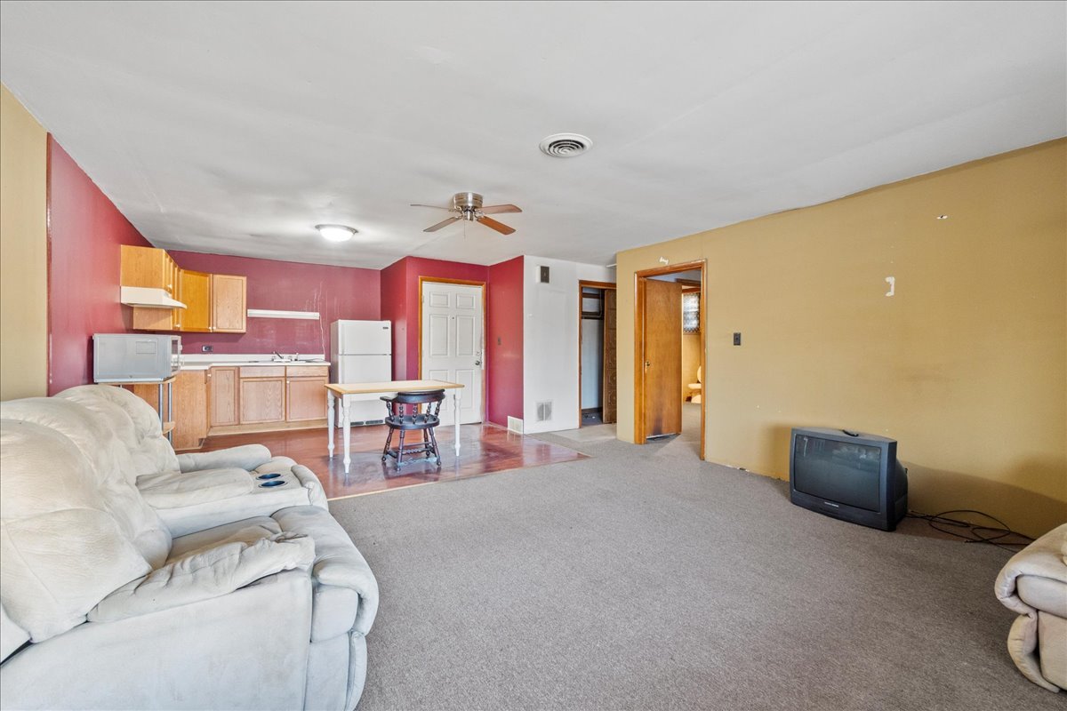 111 Patterson Road Joliet, IL 60436 - Photo 35 of 47