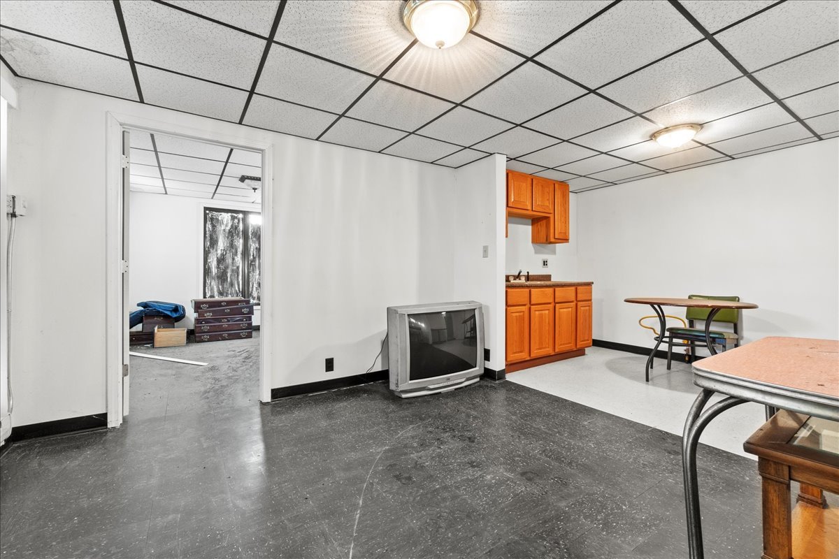 111 Patterson Road Joliet, IL 60436 - Photo 44 of 47