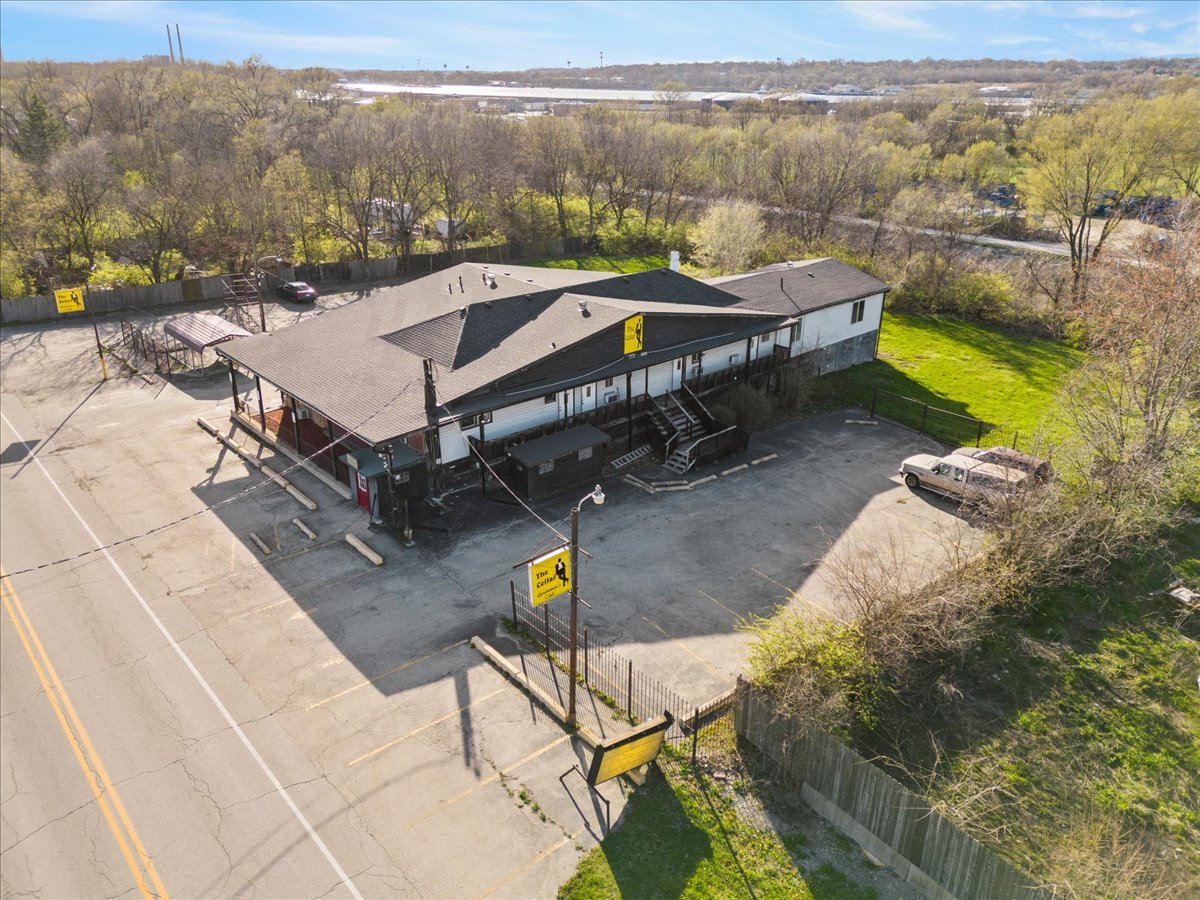 111 Patterson Road Joliet, IL 60436 - Photo 7 of 47