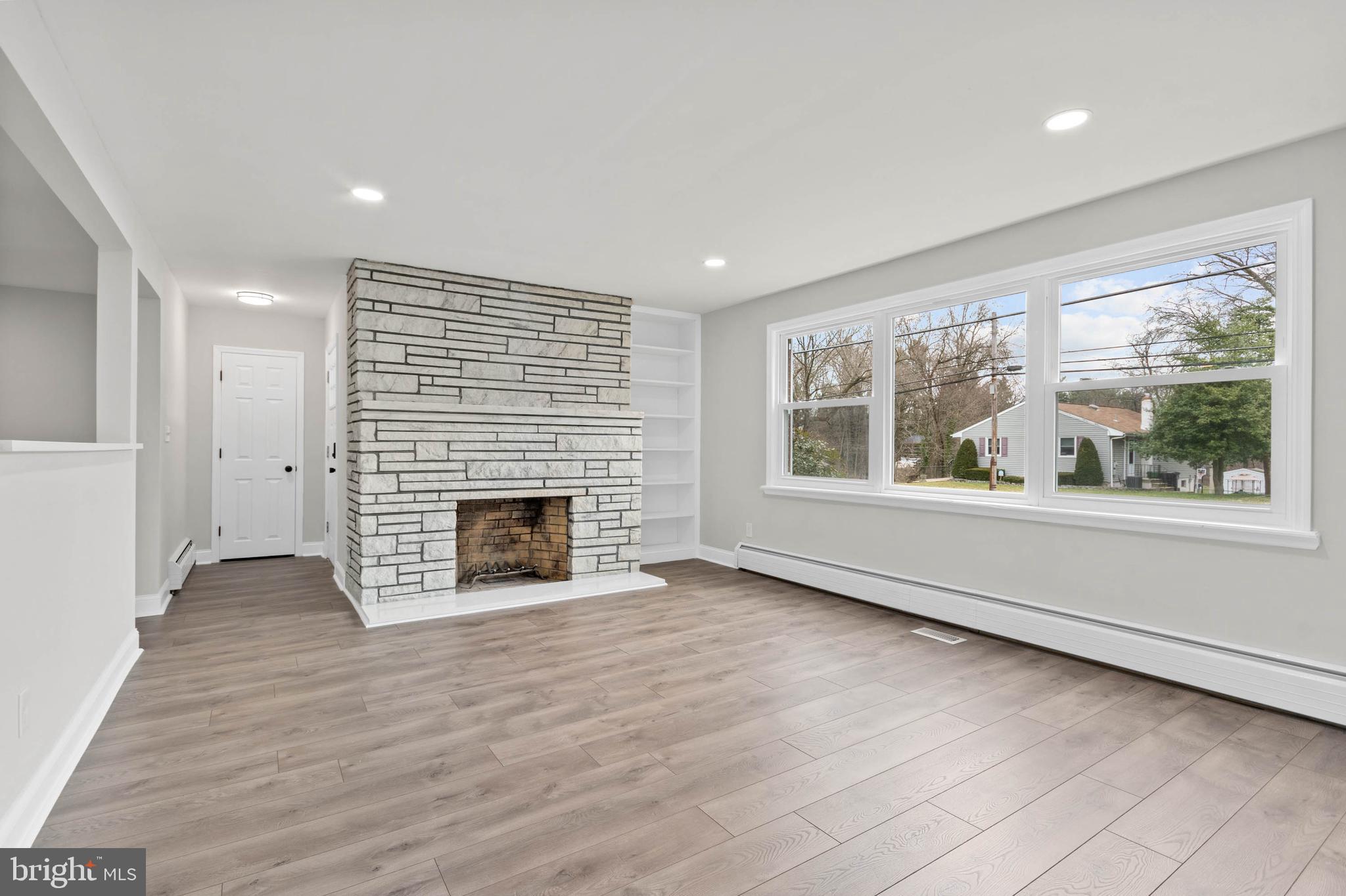 620 South Woodbury Road Pitman, NJ 08071 - Photo 8 of 28 Family Room