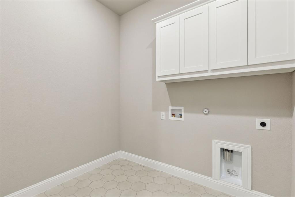 201 Cross Timbers Street Azle, TX 76020 - Photo 22 of 30 Representative