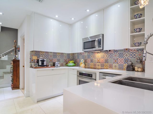 $561,000 | 18445 Northeast 30th Avenue, Unit 18445, Aventura, FL 33160