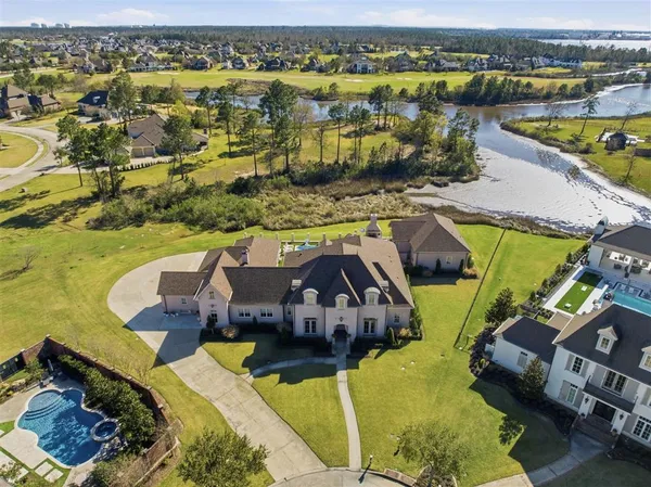 $2,100,000 | 5917 Sawgrass Court, Lake Charles, LA 70605