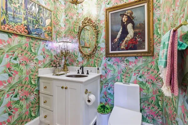 $2,100,000 | 5917 Sawgrass Court, Lake Charles, LA 70605