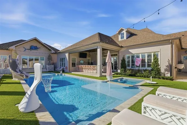 $2,100,000 | 5917 Sawgrass Court, Lake Charles, LA 70605