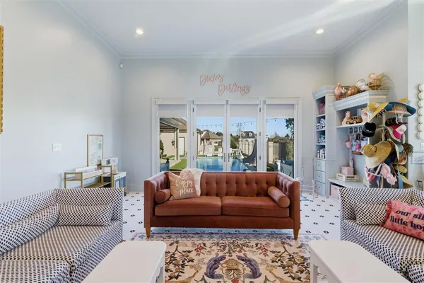 $2,100,000 | 5917 Sawgrass Court, Lake Charles, LA 70605