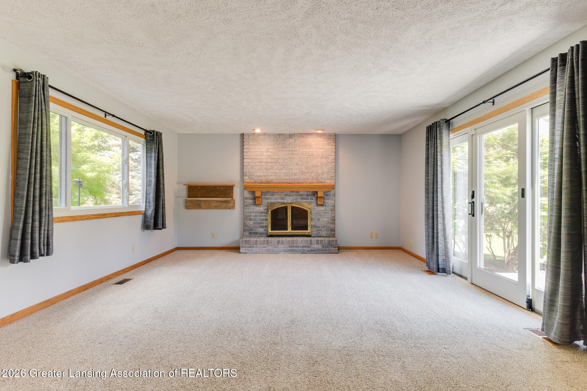 4115 West Howe Road Dewitt, MI 48820 - Photo 15 of 32 .