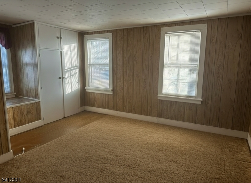 13 Ice Plant Road Lafayette, NJ 07848 - Photo 8 of 14 an empty room with windows and closet