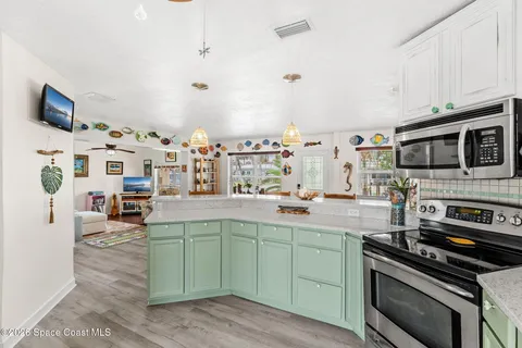 $525,000 | 140 Southeast 4th Street, Satellite Beach, FL 32937