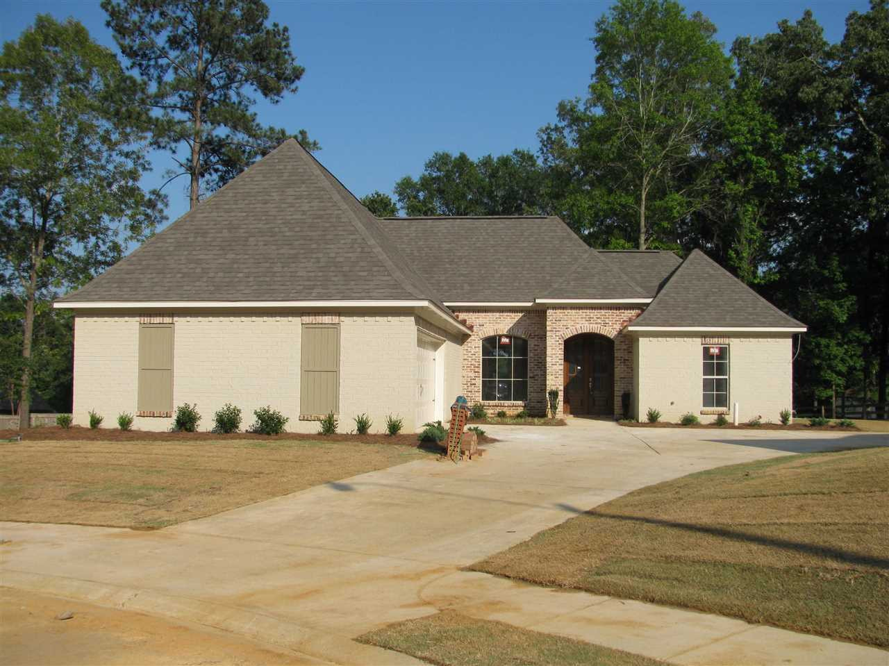 631 Macbeth Street Brandon, MS 39047 - Photo 1 of 19 Photo 1
