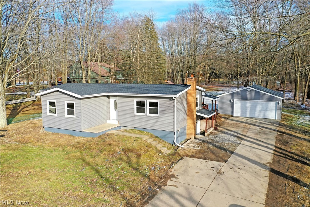 1955 Brookfield Road Hubbard, OH 44425 - Photo 2 of 35 Gallery Image 2
