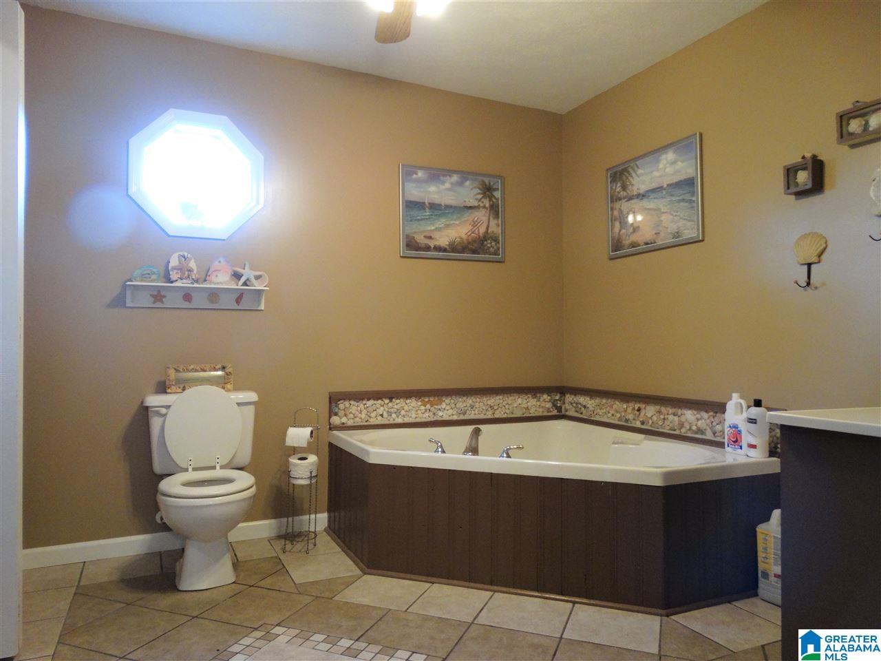 805 Allen Street Talladega, AL 35160 - Photo 12 of 33