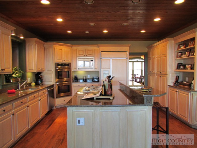 478 Forestridge Drive Boone, NC 28607 - Photo 5 of 41 Gallery Image 5
