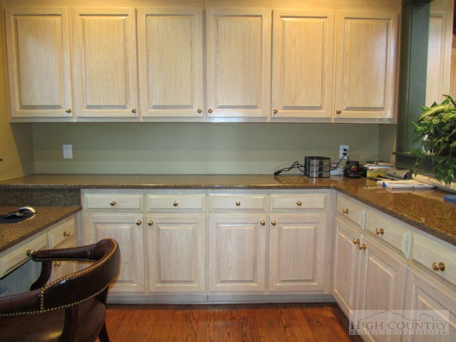 478 Forestridge Drive Boone, NC 28607 - Photo 10 of 41 Gallery Image 10
