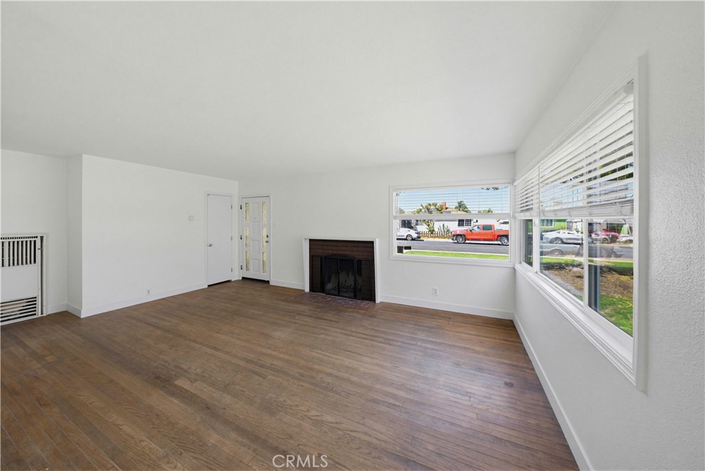 368 East 231st Street Carson, CA 90745 - Photo 12 of 46 Living Room