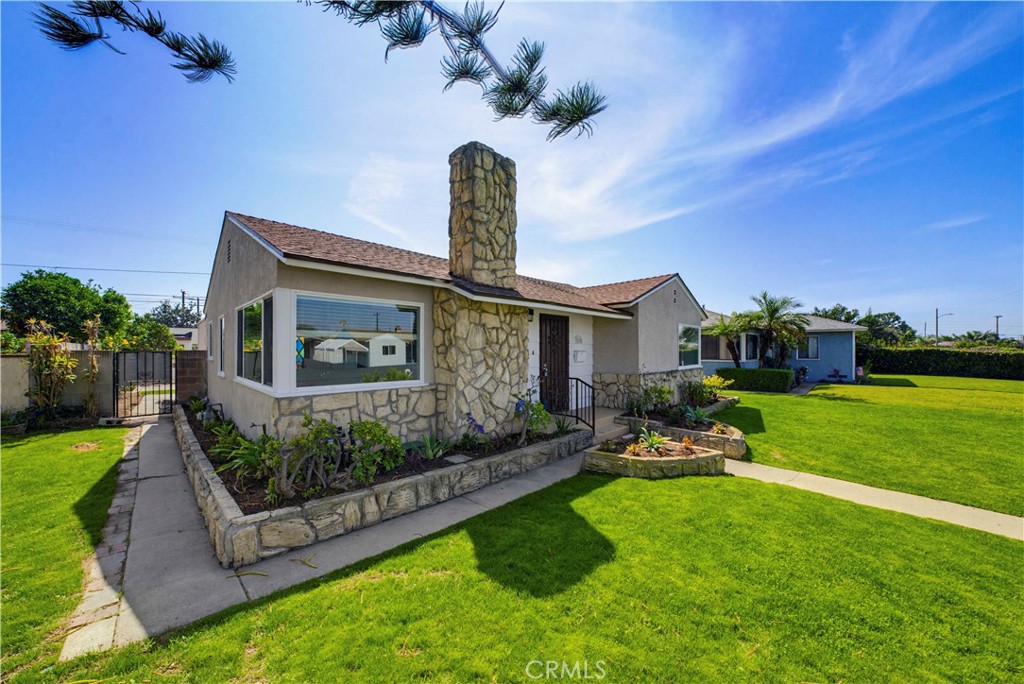 368 East 231st Street Carson, CA 90745 - Photo 7 of 46