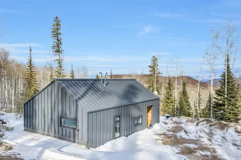 $1,250,000 | 24700 Lone Tooth Trail, Oak Creek, CO 80467