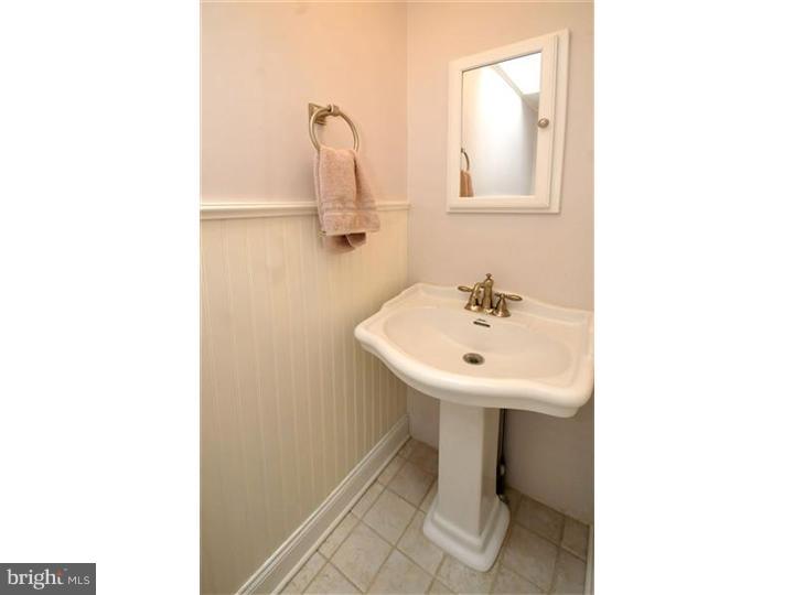 645 Arbor Road Cheltenham, PA 19012 - Photo 18 of 20