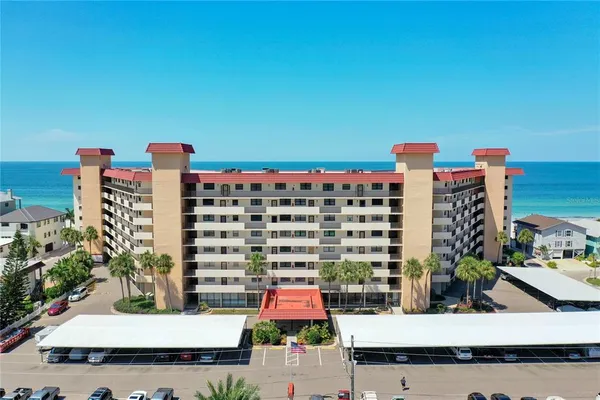$3,150 | 18304 Gulf Boulevard, Unit 116, Redington Shores, FL 33708