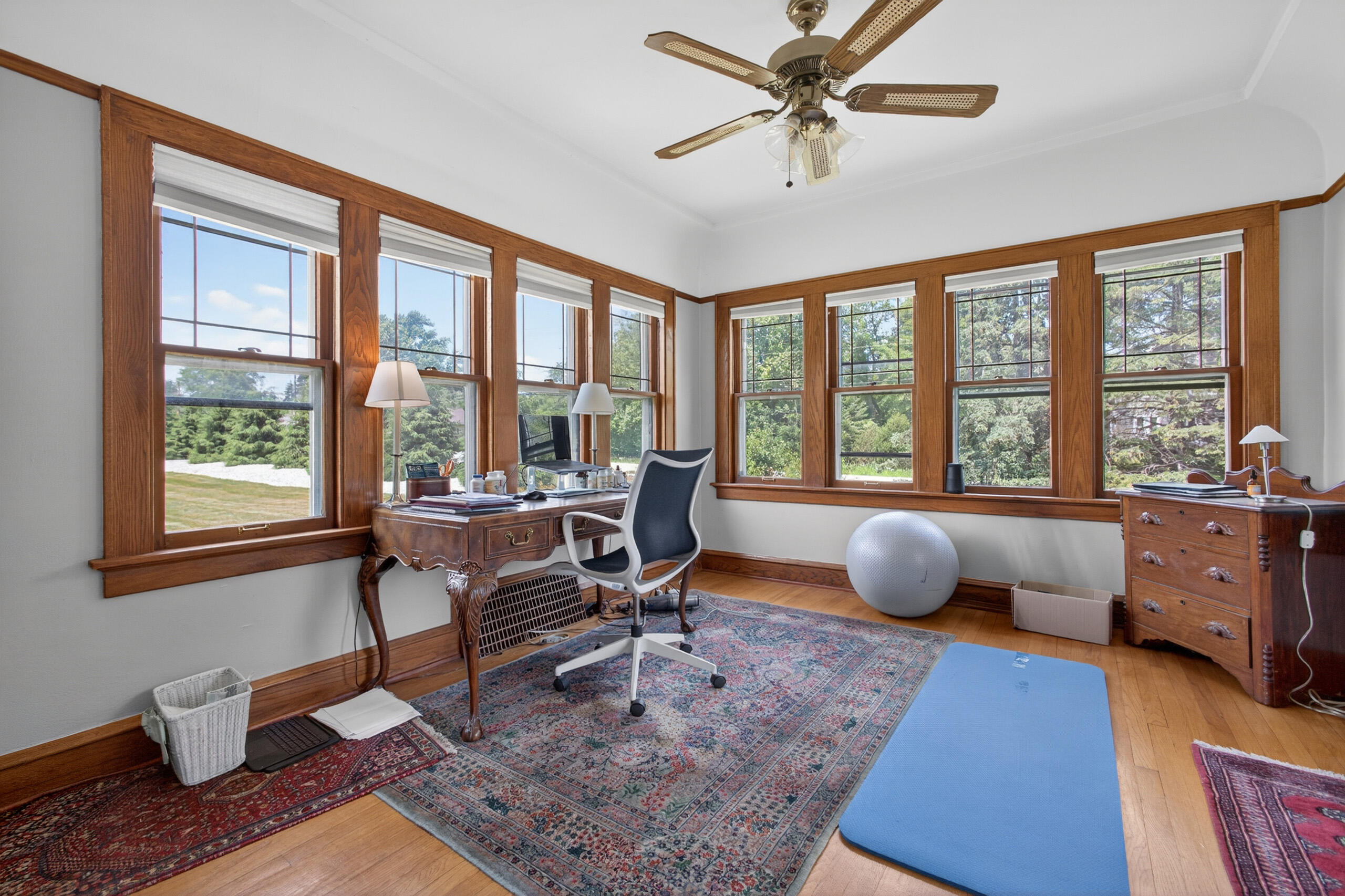 2029 West Donges Bay Road, Unit 2031 Mequon, WI 53092 - Photo 14 of 68 Sunroom - Lower