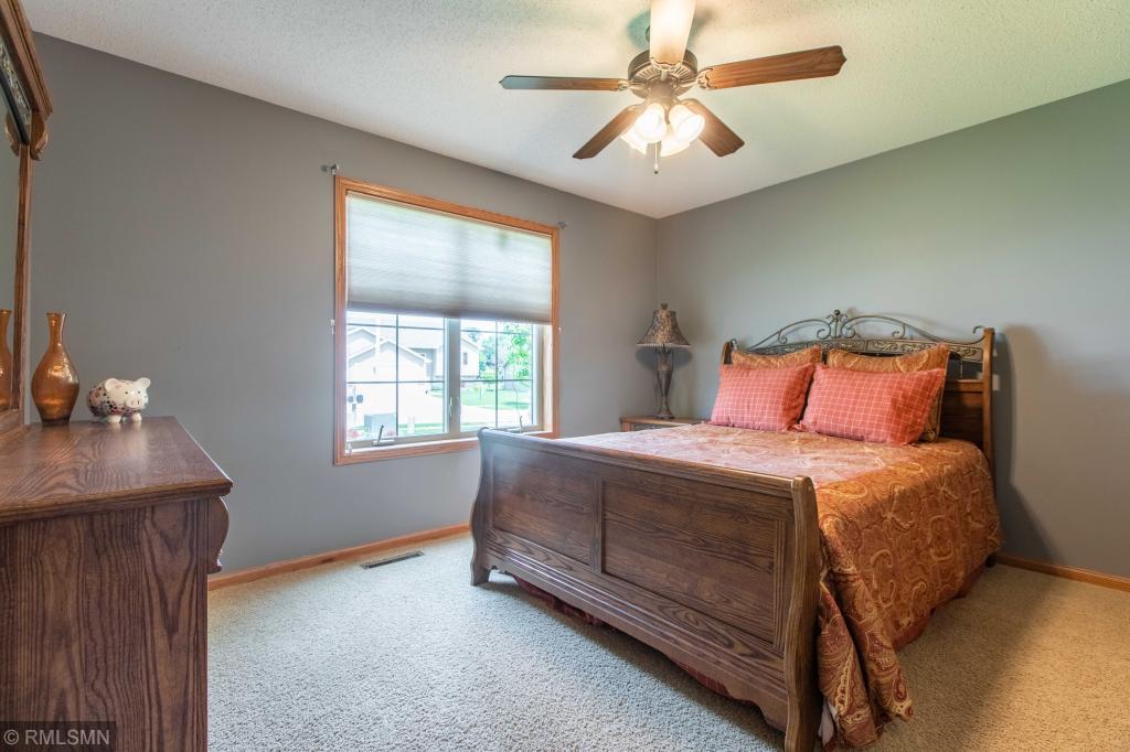 2674 Flagstone Lane Northwest Rochester, MN 55901 - Photo 17 of 27 Gallery Image 17