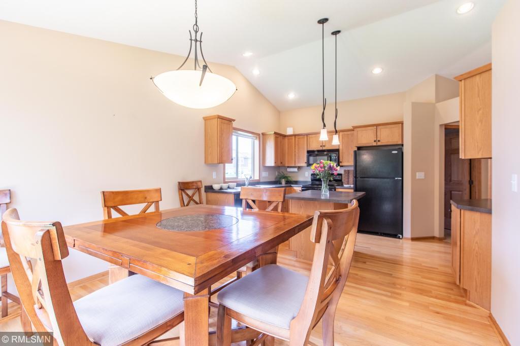 2674 Flagstone Lane Northwest Rochester, MN 55901 - Photo 6 of 27 Gallery Image 6