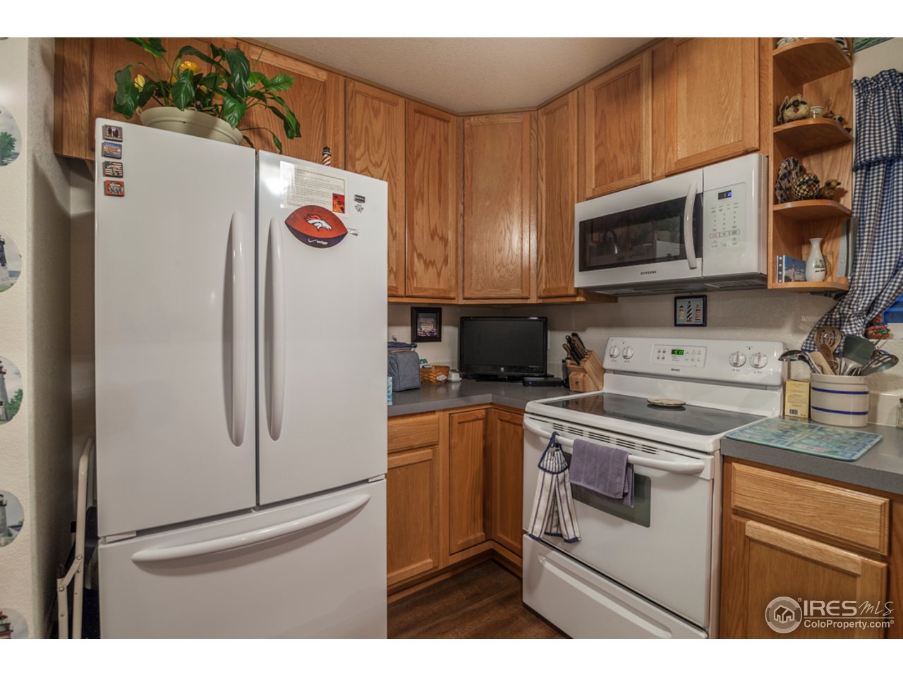 6948 McClellan Road Wellington, CO 80549 - Photo 12 of 36 all kitchen appliances included