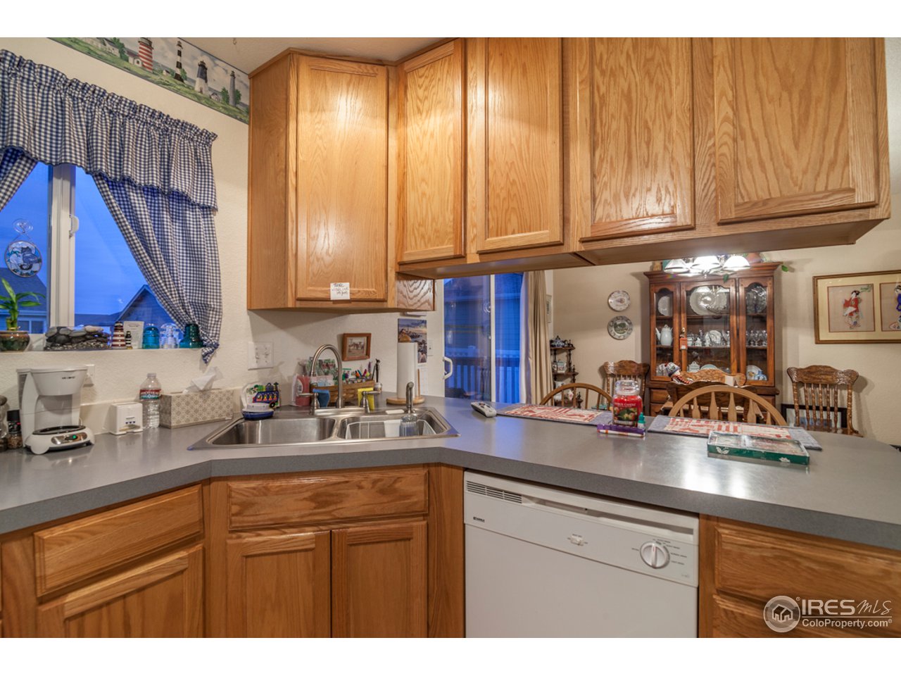 6948 McClellan Road Wellington, CO 80549 - Photo 5 of 36 large, designer kitchen