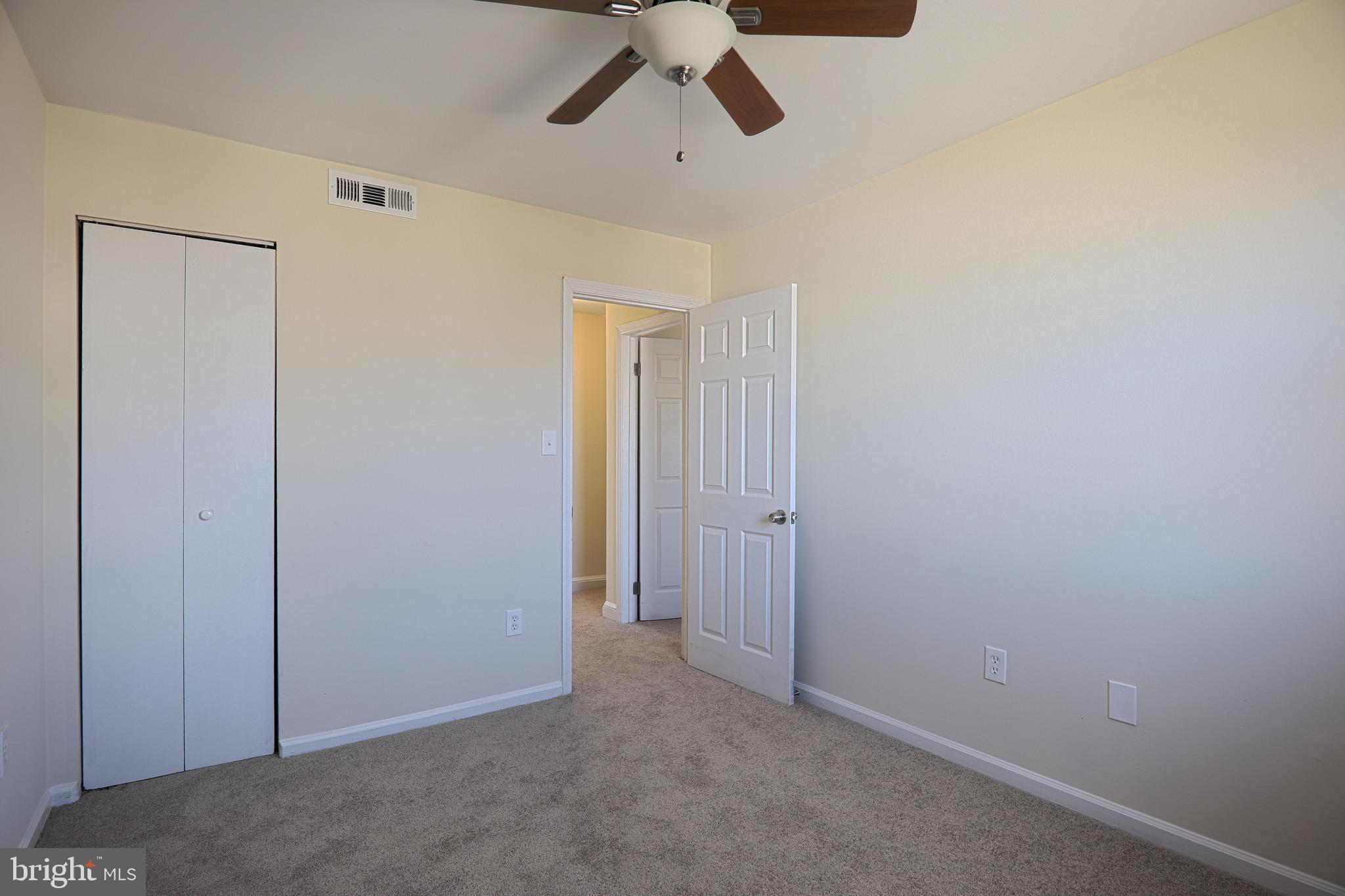 1883 Addison Road South District Heights, MD 20747 - Photo 5 of 11