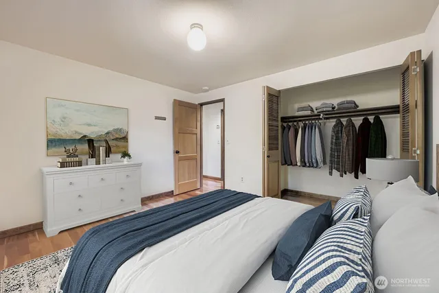 $1,640,000 | 17012 Southeast 40th Court, Bellevue, WA 98008