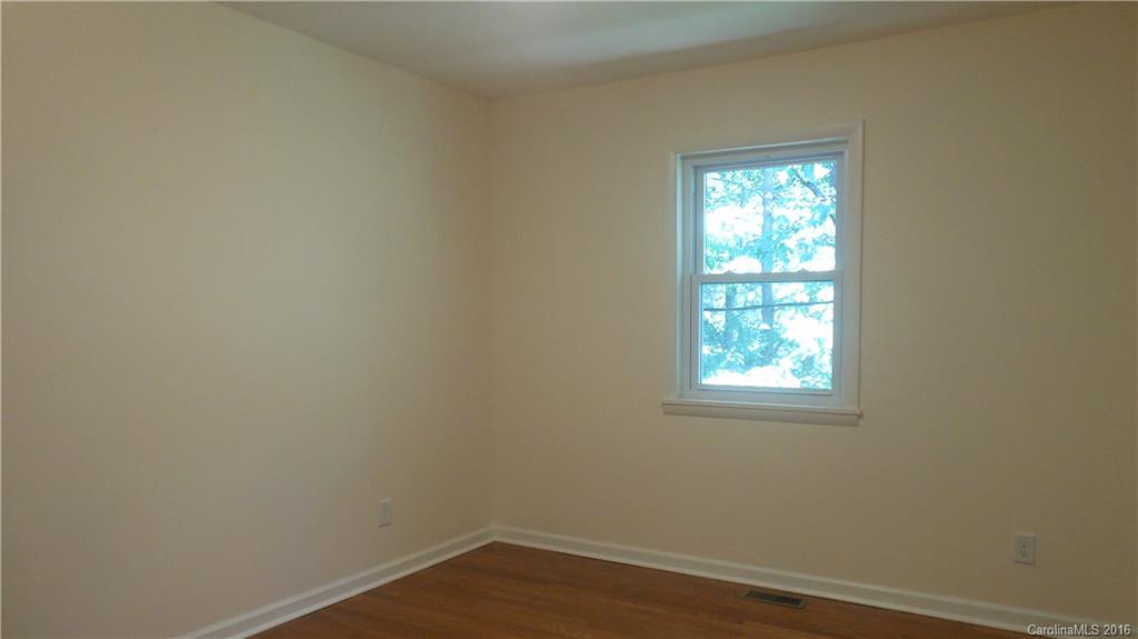 224 Long Branch Road Swannanoa, NC 28778 - Photo 13 of 24 Gallery Image 13