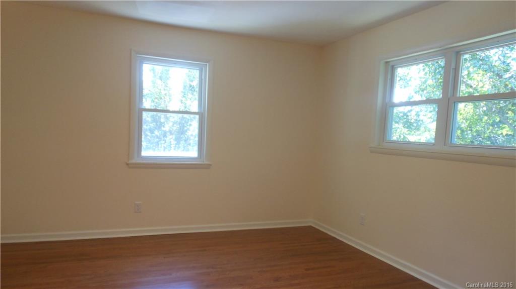 224 Long Branch Road Swannanoa, NC 28778 - Photo 15 of 24 Gallery Image 15