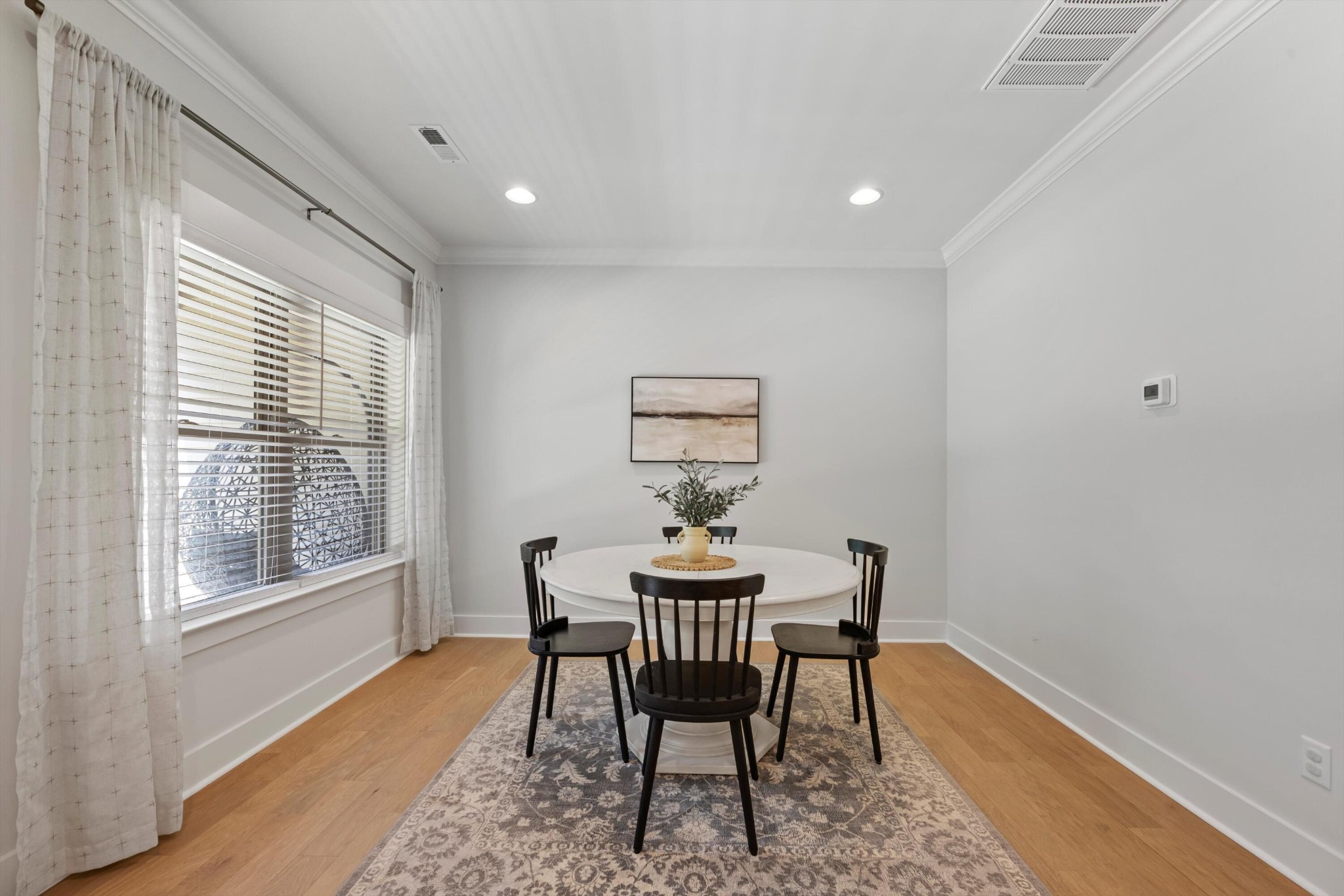 9638 Dutton Lane Ooltewah, TN 37363 - Photo 17 of 38 a workspace with furniture and window