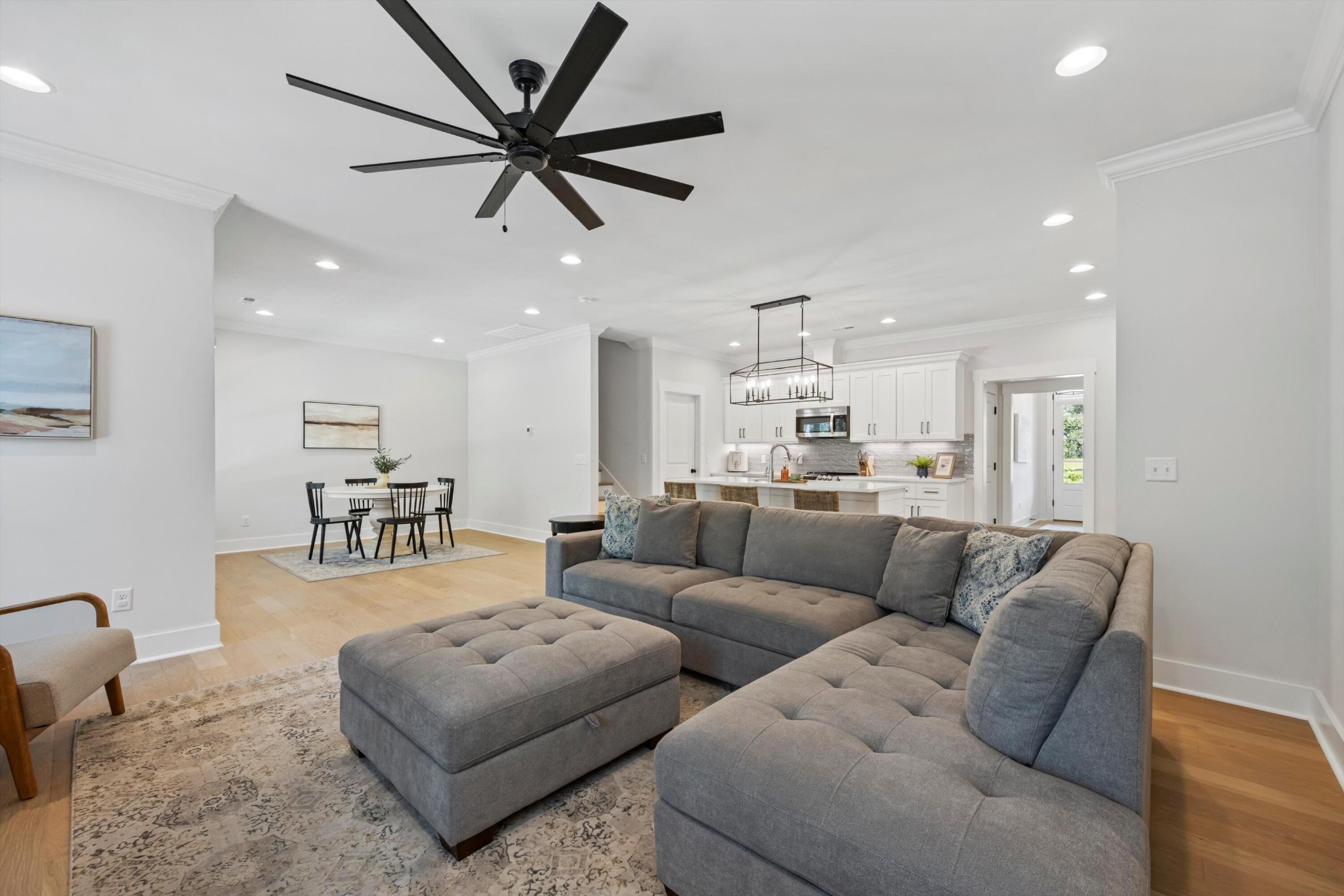 9638 Dutton Lane Ooltewah, TN 37363 - Photo 10 of 38 a living room with furniture