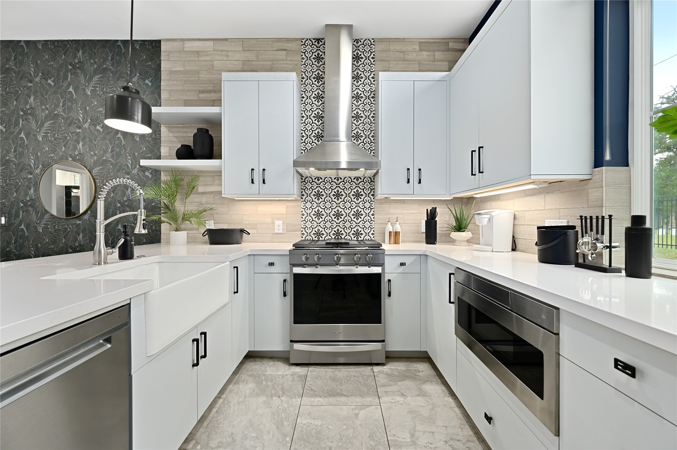 1310 Comal Street Austin, TX 78702 - Photo 14 of 39