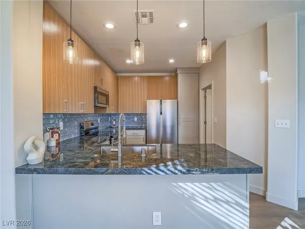 $2,300 | 1510 Fieldbrook Street, Henderson, NV 89052