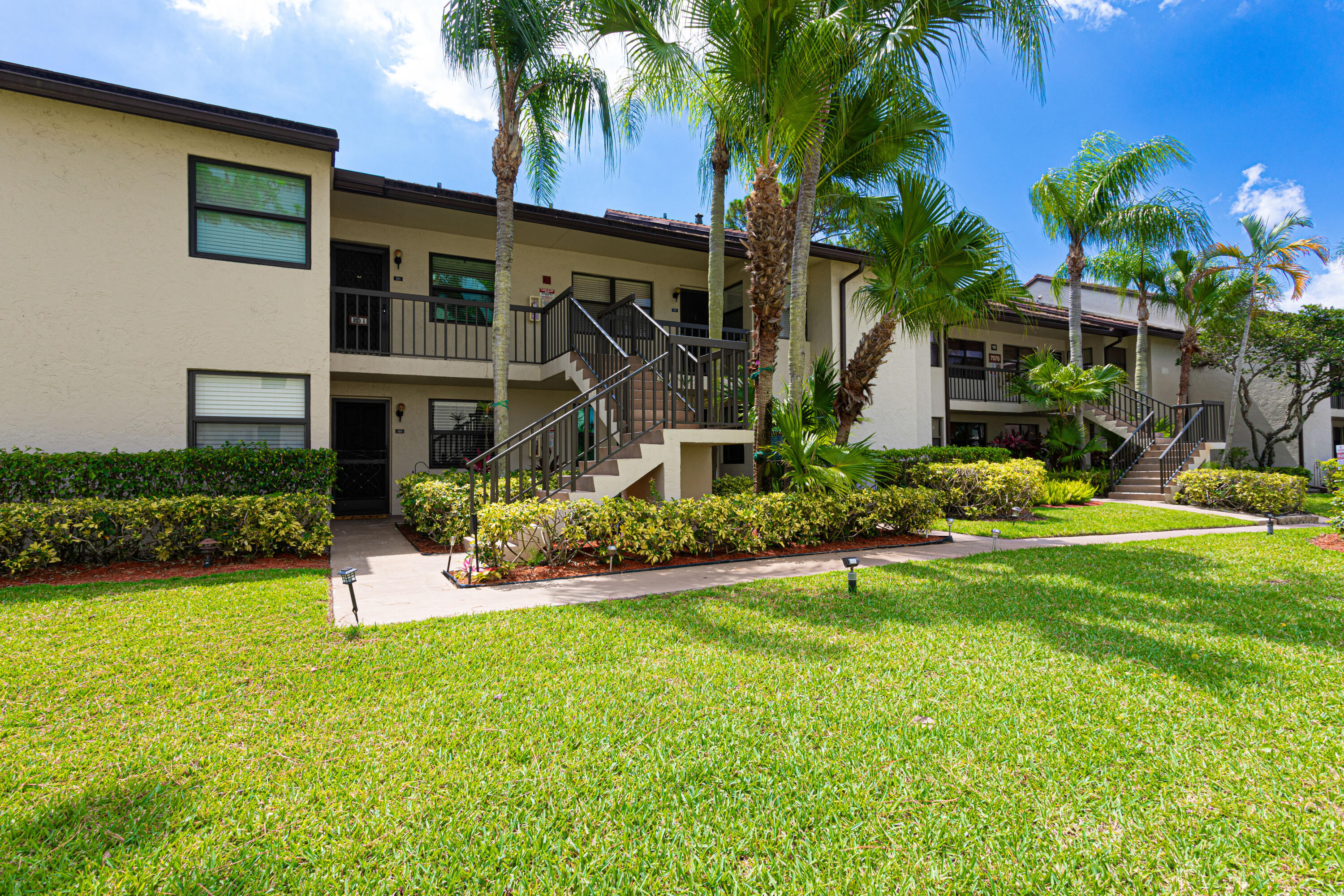 7578 Tahiti Ln Unit 202  