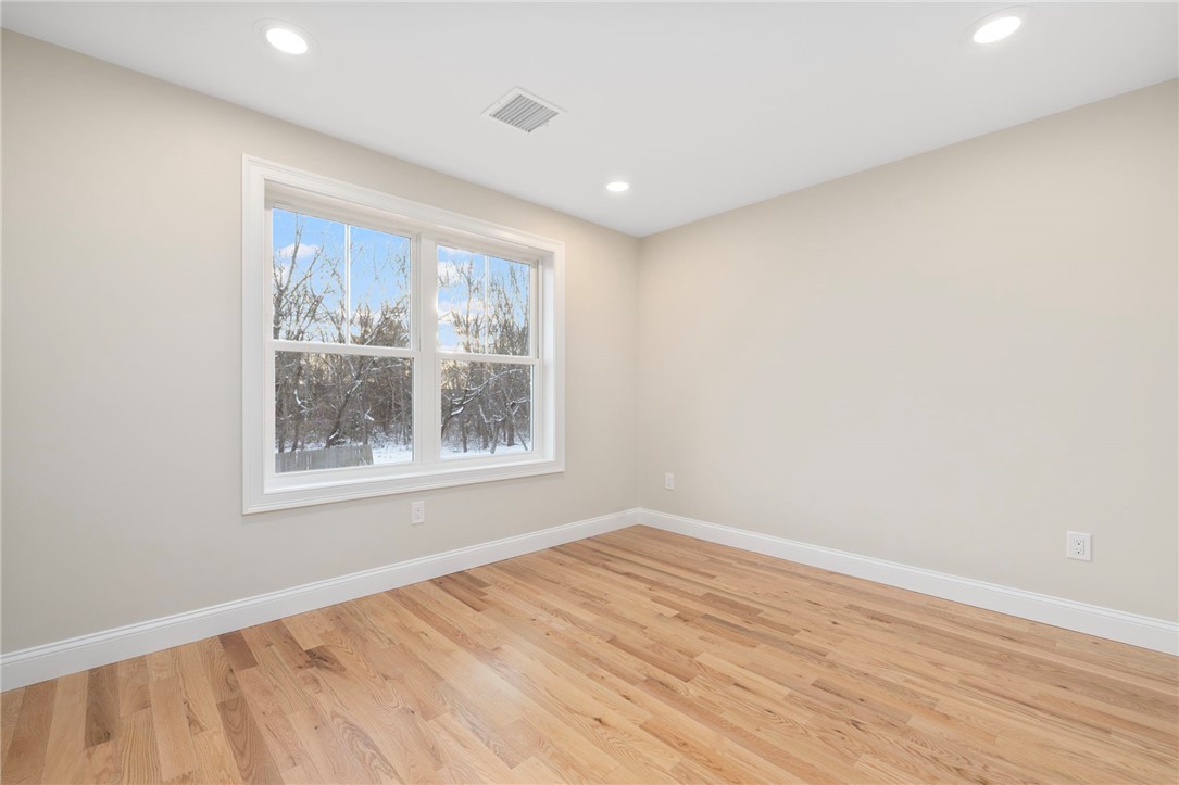 2907 Post Road, Unit 3 Warwick, RI 02886 - Photo 25 of 33