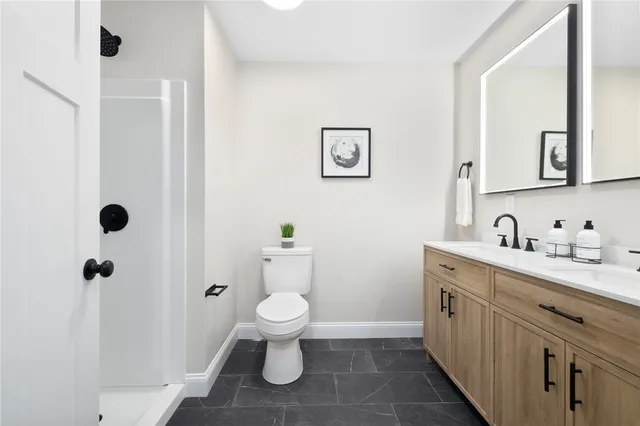 $425,000 | 2907 Post Road, Unit 3, Warwick, RI 02886