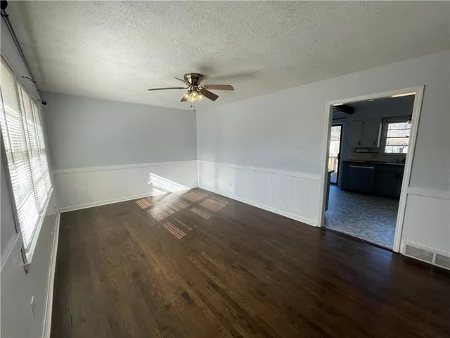 $260,000 | 602 Southeast 4th Terrace, Lee's Summit, MO 64063