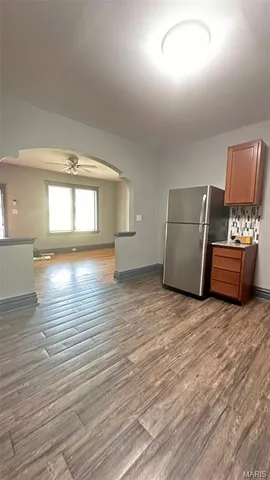 $1,350 | 4040 Shreve Avenue, Unit A, St. Louis, MO 63115